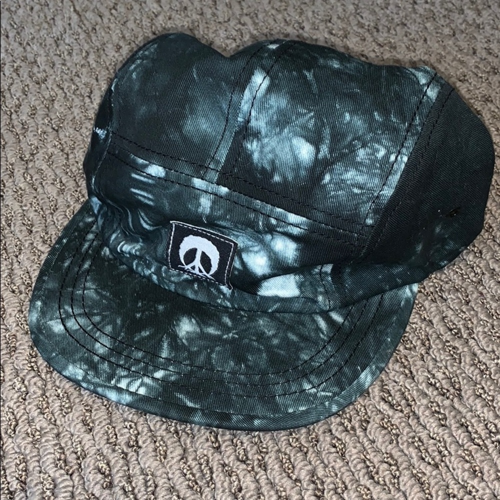 Brand New Gnarly Clothes Acid Wash 5 Panel Hat